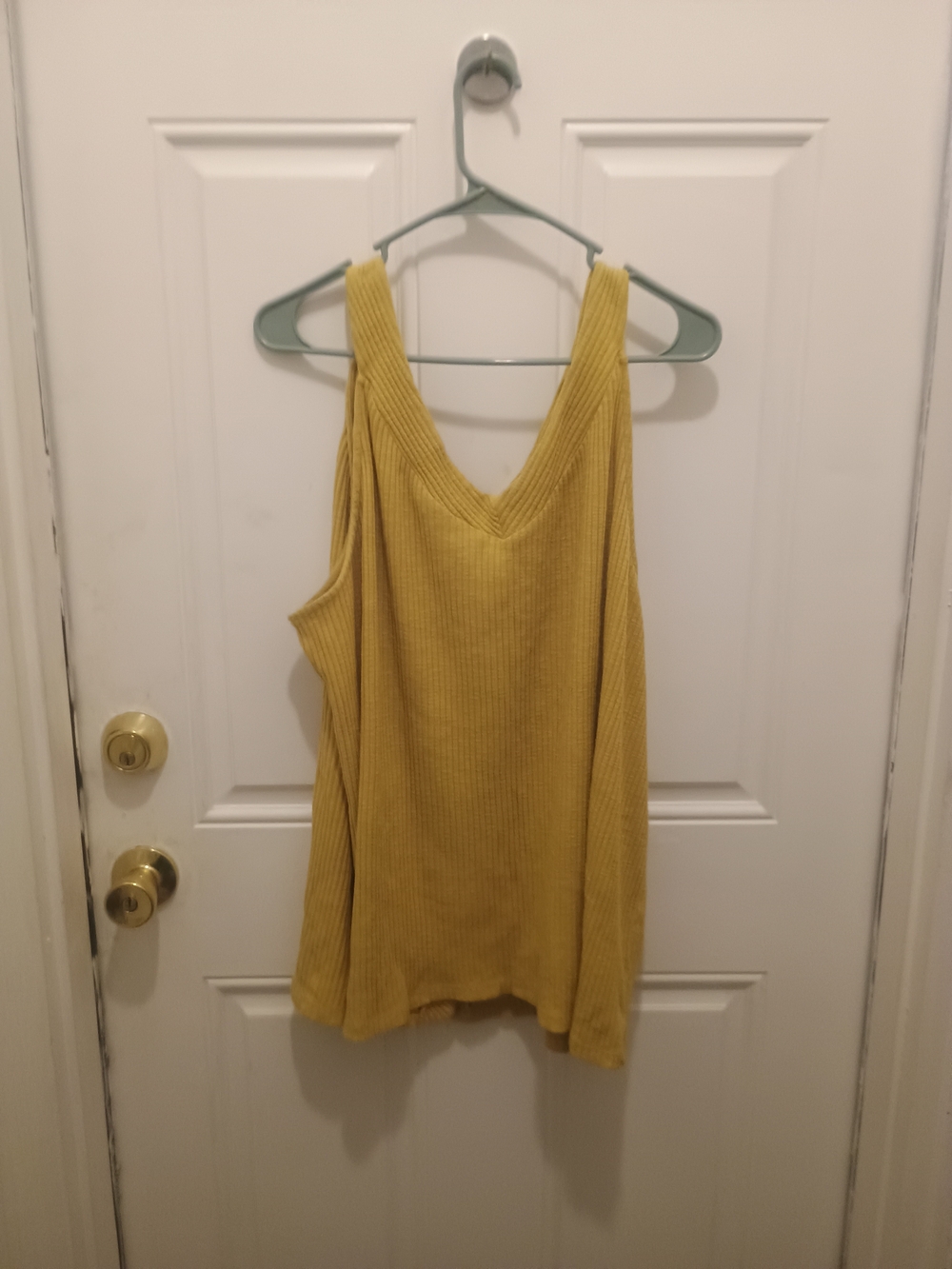 Ava Viv Womens Tank Top Yellow Knit Sleeveless V-Neck Strap Button Up Size 2X - Picture 8 of 9